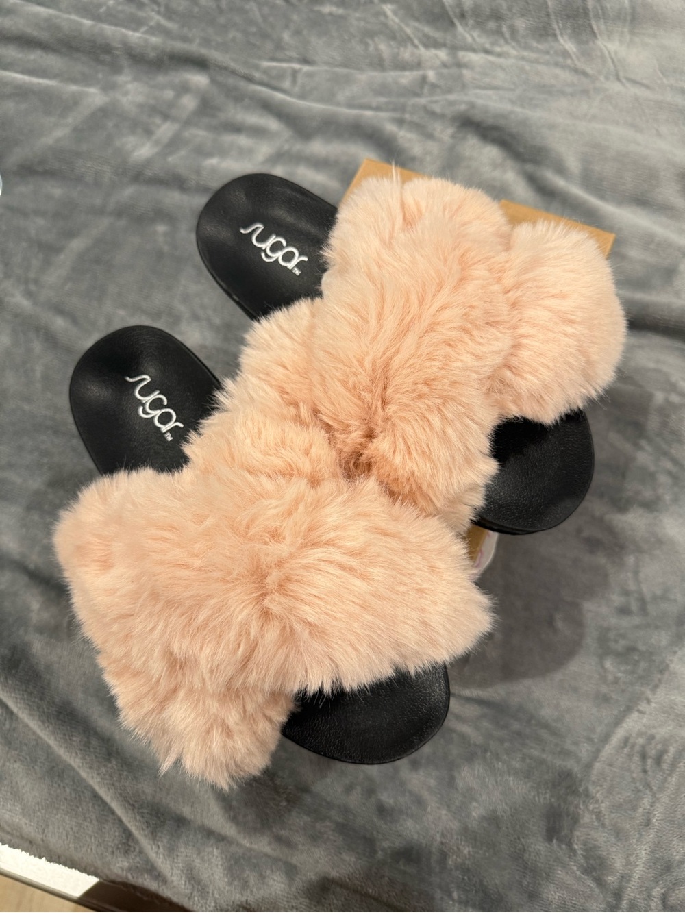 Sugar Plush Faux Fur Slide Sandals - Peachy Pink & Black